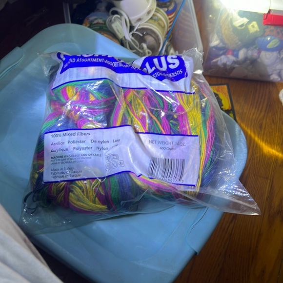 Yarn - Picture 1 of 4